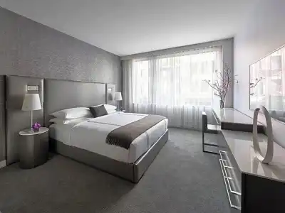 Smyth Tribeca - 57
