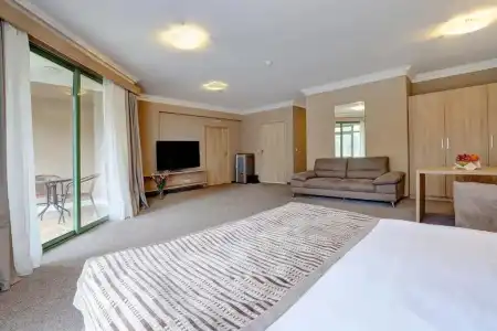 Romance & Family Suites - 155