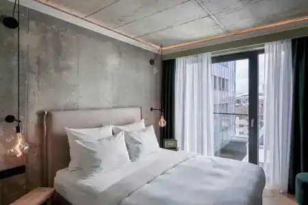 Gekko House, Frankfurt, a Tribute Portfolio - 58
