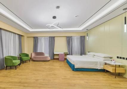 Ramada & Suites by Wyndham Dubai JBR - 110