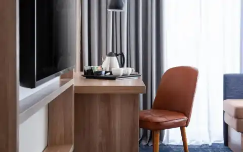 Hilton Garden Inn - 77