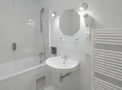 6 Continents Apartments by Adrez Living - 7