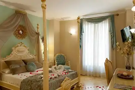 Adriano Boutique Sevilla - 75