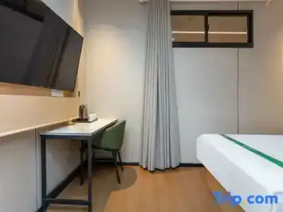 Greentree Inn Shanghai International Exhibition Center Gulang Road Express - 45