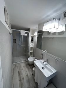 Aenea Superior Inn - 90
