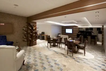 Mirel Otel - 18