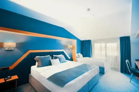 Roof 264 and Suites - 69