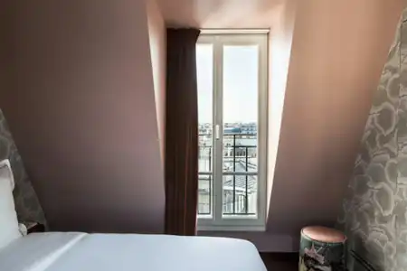 Hôtel du Rond-Point des Champs-Élysées - 28