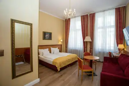 Opera Suites - Self Check-in - 13