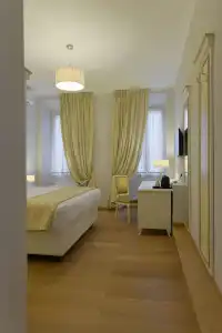 Gravina Suite Frattina - 12