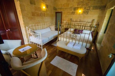 The Burrow Guest House - 39