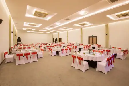 Diamond Bay Resort and Spa - 20