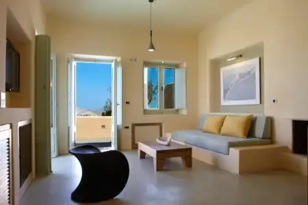 Voreina Gallery Suites - 85