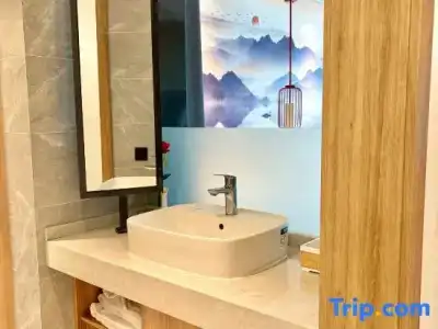 Tropic Towers Apartments - 61
