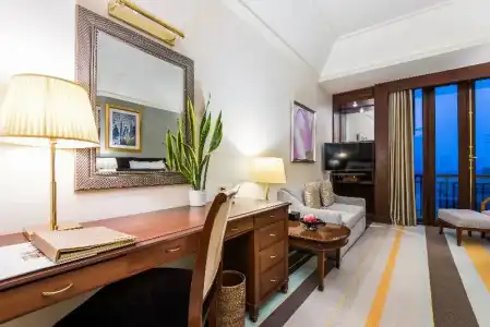 Chatrium Royal Lake Yangon - 75