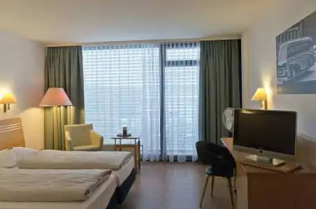 ArtANA Neotel, Trademark Collection by Wyndham - 6