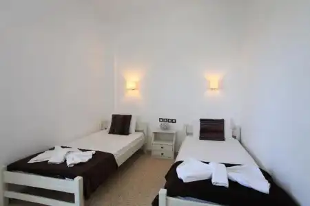 Iraklis Studios & Apartments - 94
