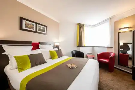 Four Points by Sheraton Reims Cathédrale - 1