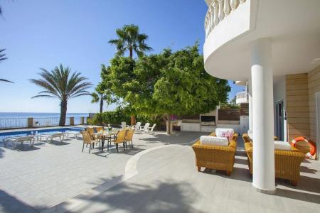 Meneou Beachfront Villa Sunset - 26