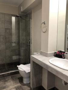 Connect Studios & Apartments - 7