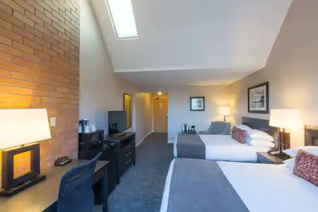 Embassy Inn - 55