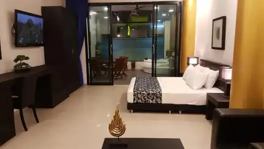 East Suites - 92