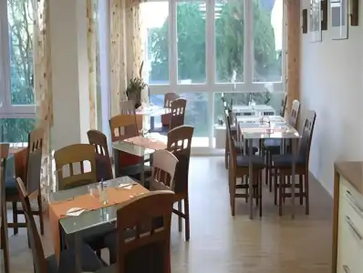 Hampton by Hilton Stuttgart Airport - 10