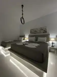 Zoumis Residence - 215