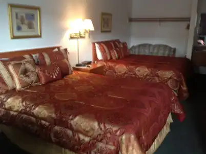 Motel West - 8