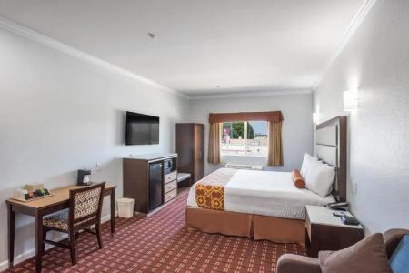 Rodeway Inn & Suites Pasadena - 21