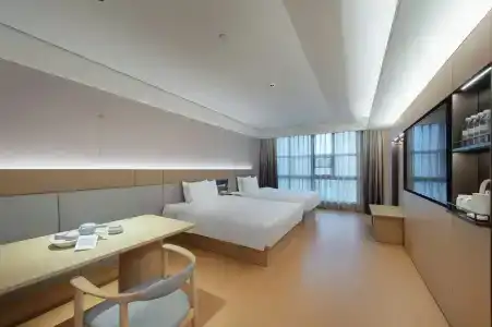 Ji Guangzhou Sports Center Tianhe North Road - 30