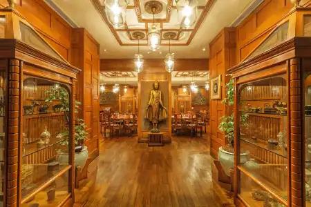 The Oberoi Grand Kolkata - 9