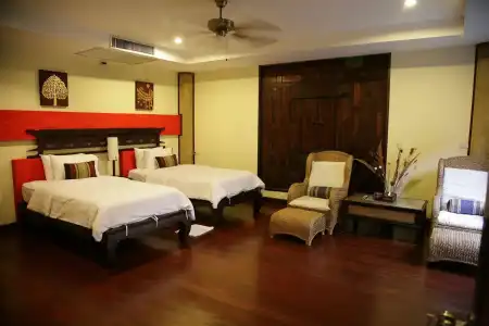 RedDoorz Plus Evergreen Boutique - 3