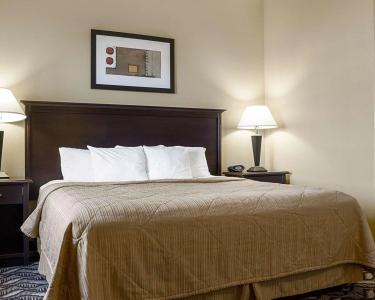 MainStay Suites Bismarck - 36
