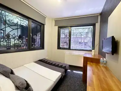 Black Art Otel - 53