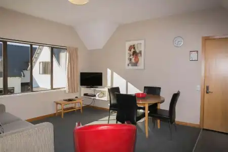 Allan Court Motel - 94