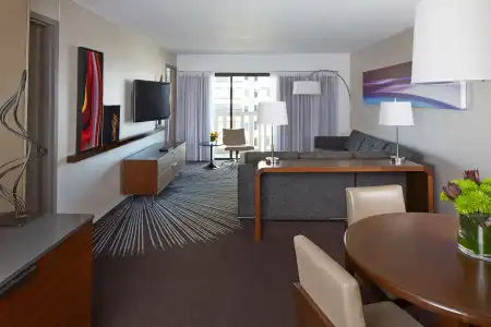 Hyatt Regency - 3