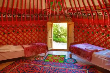 Happy Nomads Yurts & Hostel - 2