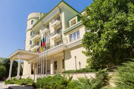 Romance & Family Suites - 0