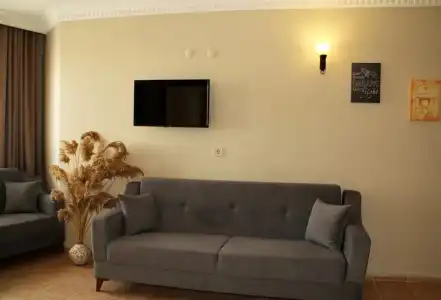 Rosy Suites - 72