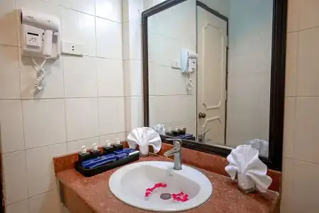 Hoa Binh - 33