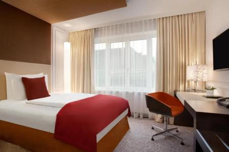 Vier Jahreszeiten Kempinski - 37
