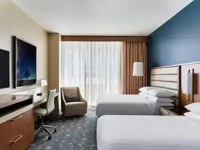 Marriott Marquis Houston - 33