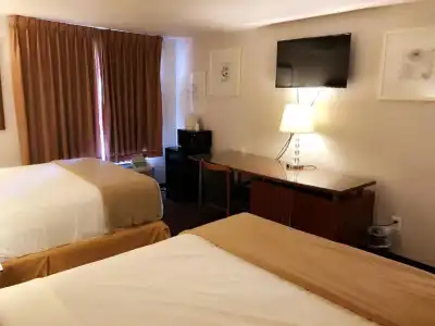 Sunrise Inn - 45