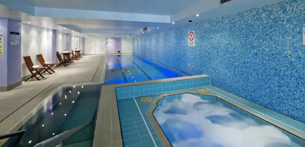 Mantra Chatswood - 17