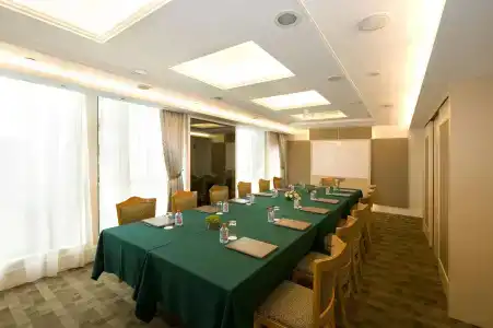 Bishop Lei International House - 13