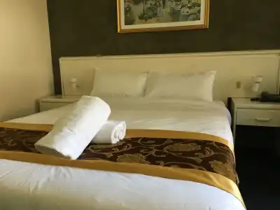 El Lago Waters Motel - 5