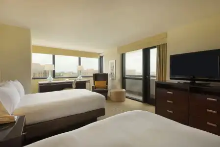 Hilton Miami Airport Blue Lagoon - 3