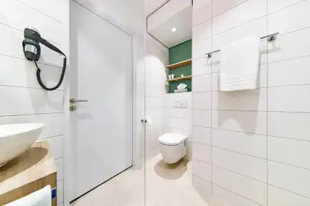 elaya goeppingen, Trademark Collection by Wyndham - 7