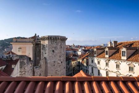 Plaza Marchi Old Town - Mag Quaint & Elegant Boutiques - 165